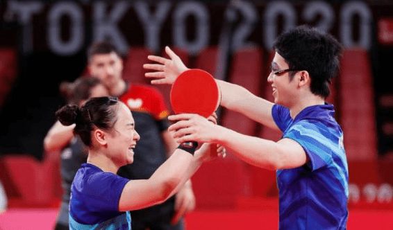 在现代足球 在现代足球