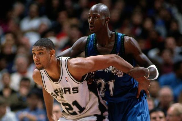 为期四年的 为期四年的