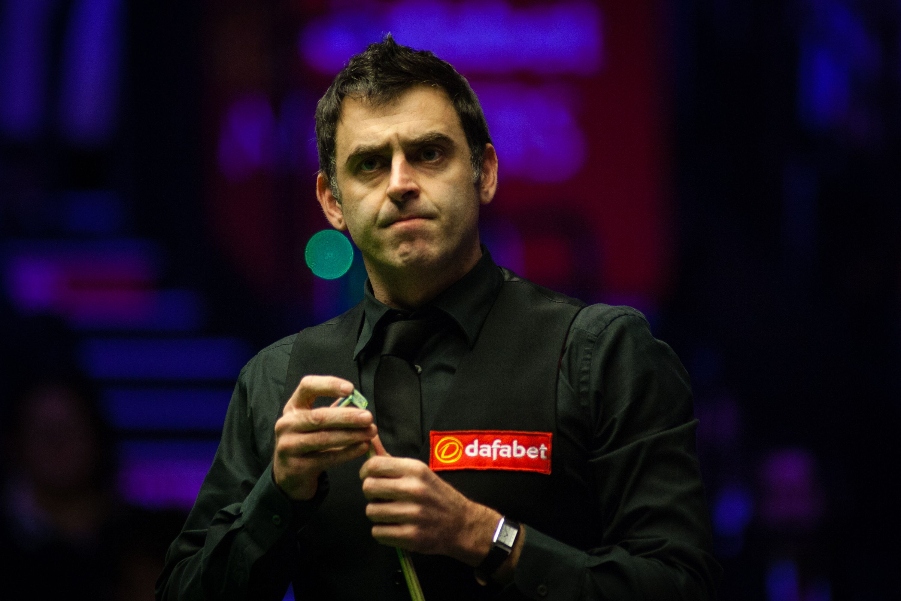 只要举起那 只要举起那